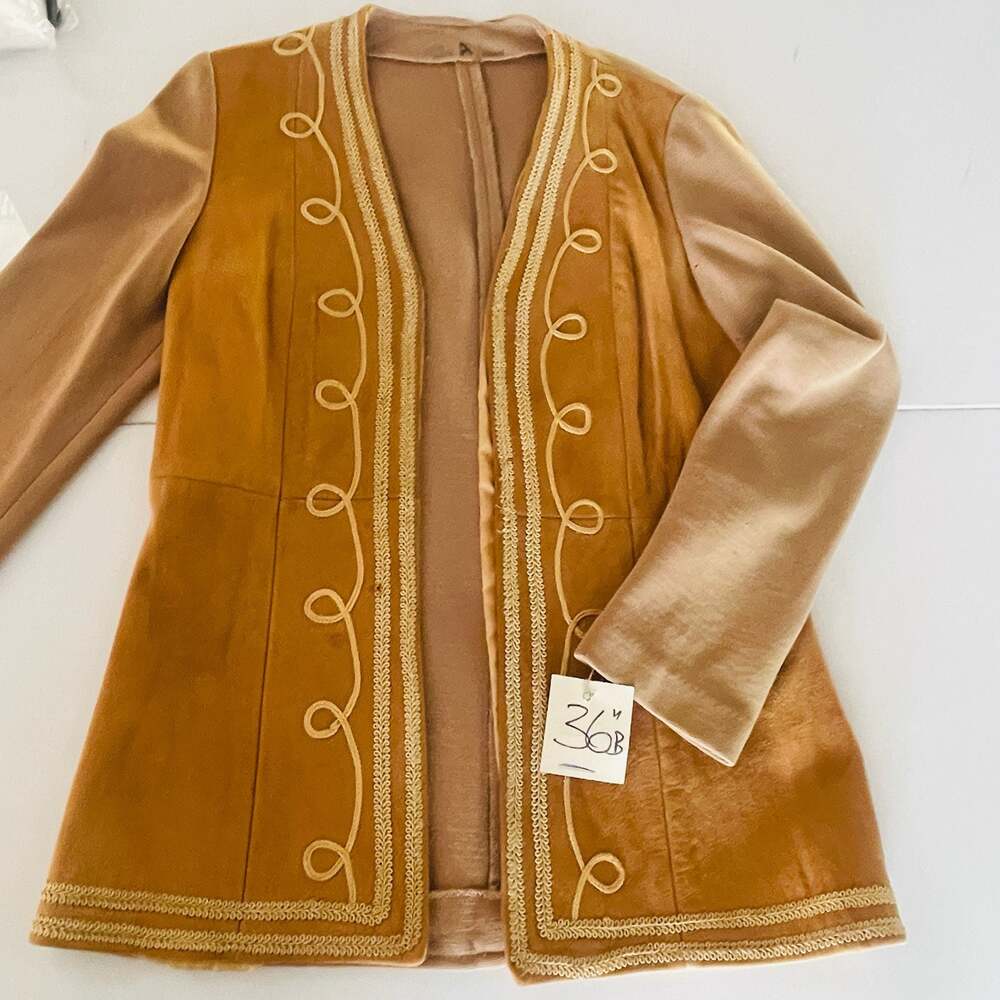 Vintage 70s Suede Leather Blazer with Soutache Embroidery & Contrast Sleeves - Picture 6 of 8
